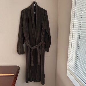 Restoration Hardware Sz medium M  Plush bath Robe belted pockets graphite unisex